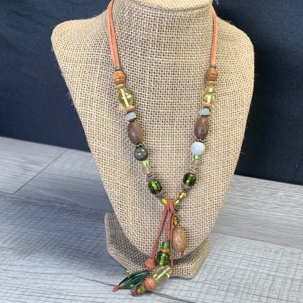 Avenue Beaded Tassel Necklace Green Amber Wood Boho Y-Drop 20 Inch